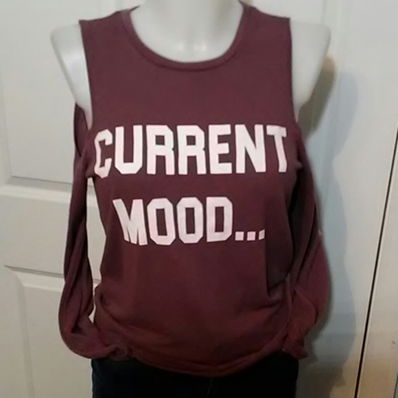 Cold Shoulder Graphic COSMIC LOVE Sweatshirt - Picture 3 of 6